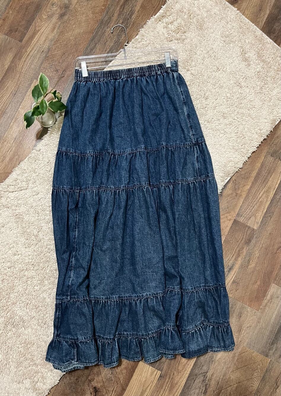 American Eagle Size Small Dark Wash Denim Tiered High-Rise Pull-On Maxi Skirt